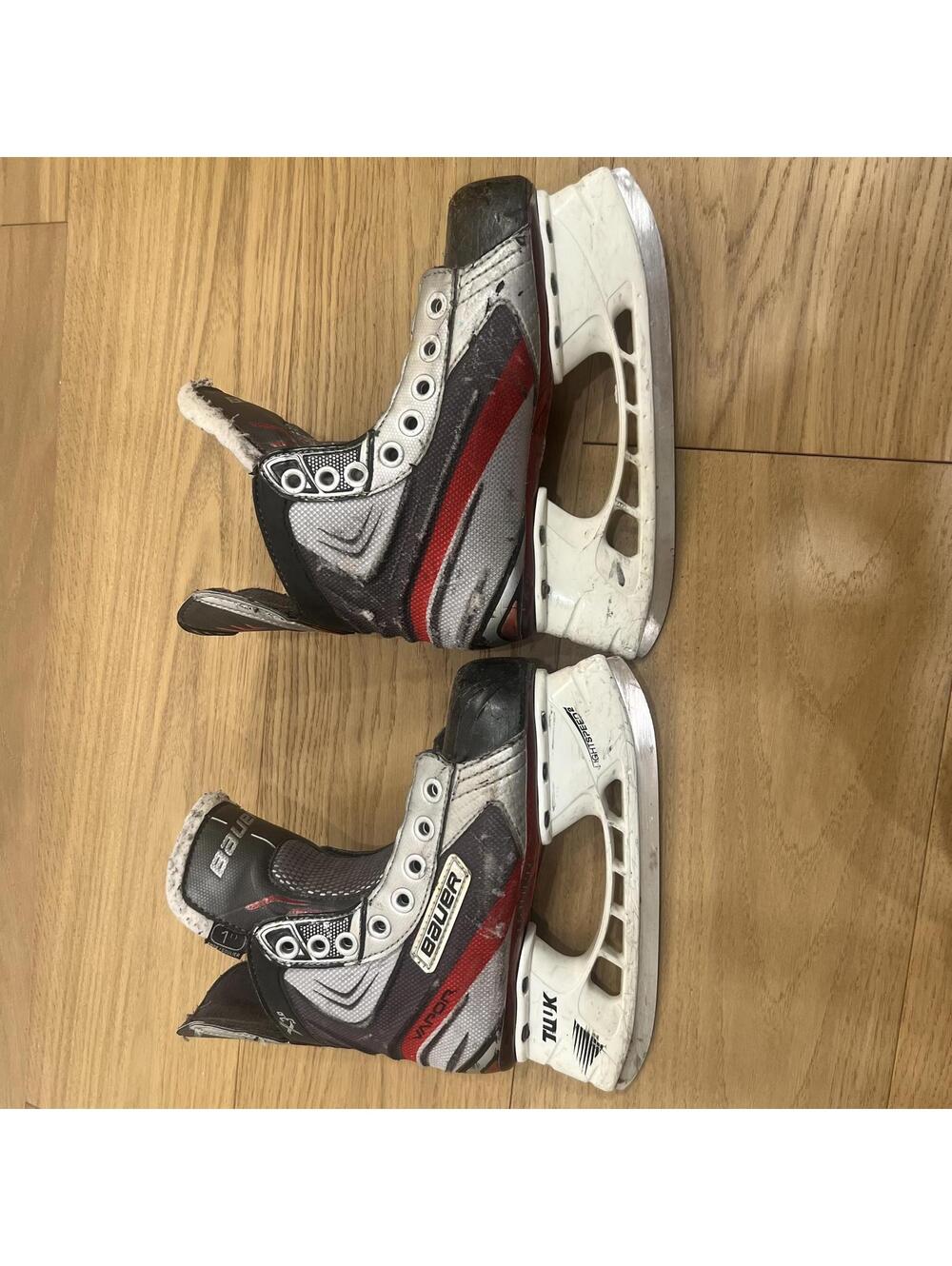 Bauer Vapor Hockey Skates Youth Size 7